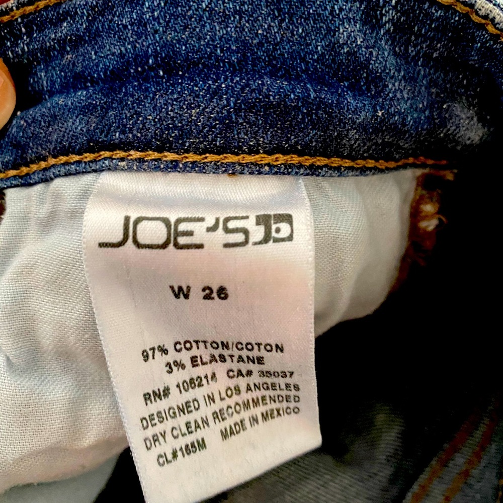 Pair of Joe’s jeans. Size 26